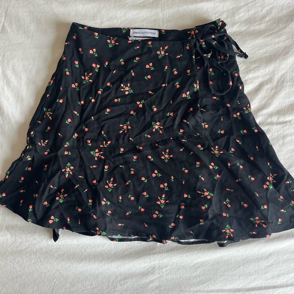 Urban Outfitters Black Floral Mini Skirt